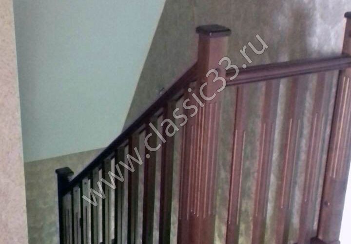 Лестница двухмаршевая через площадку